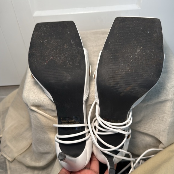 EGOUK White Strappy Heeled Sandals - Picture 4 of 4